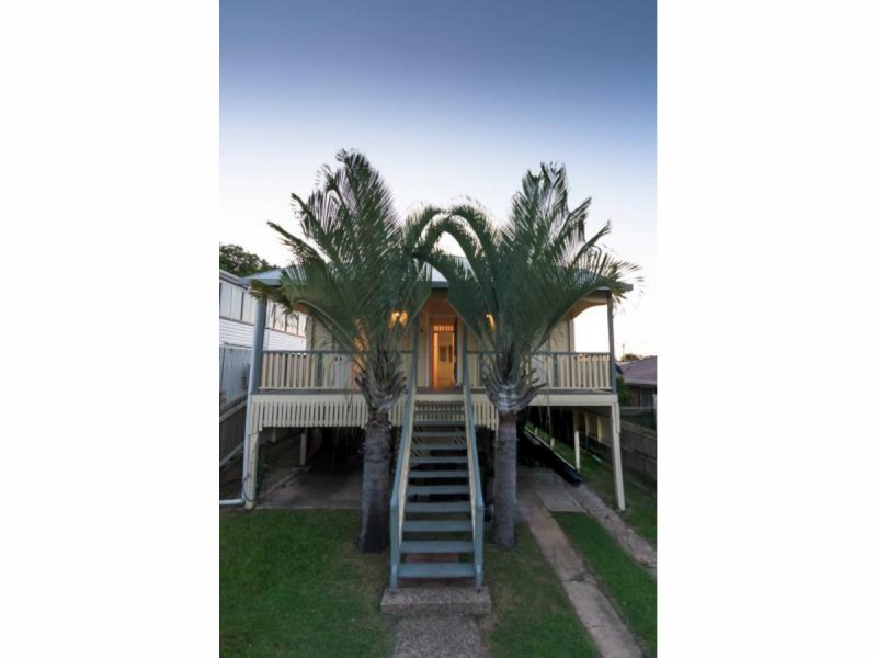 63 Woodville Street, Wandal QLD 4700